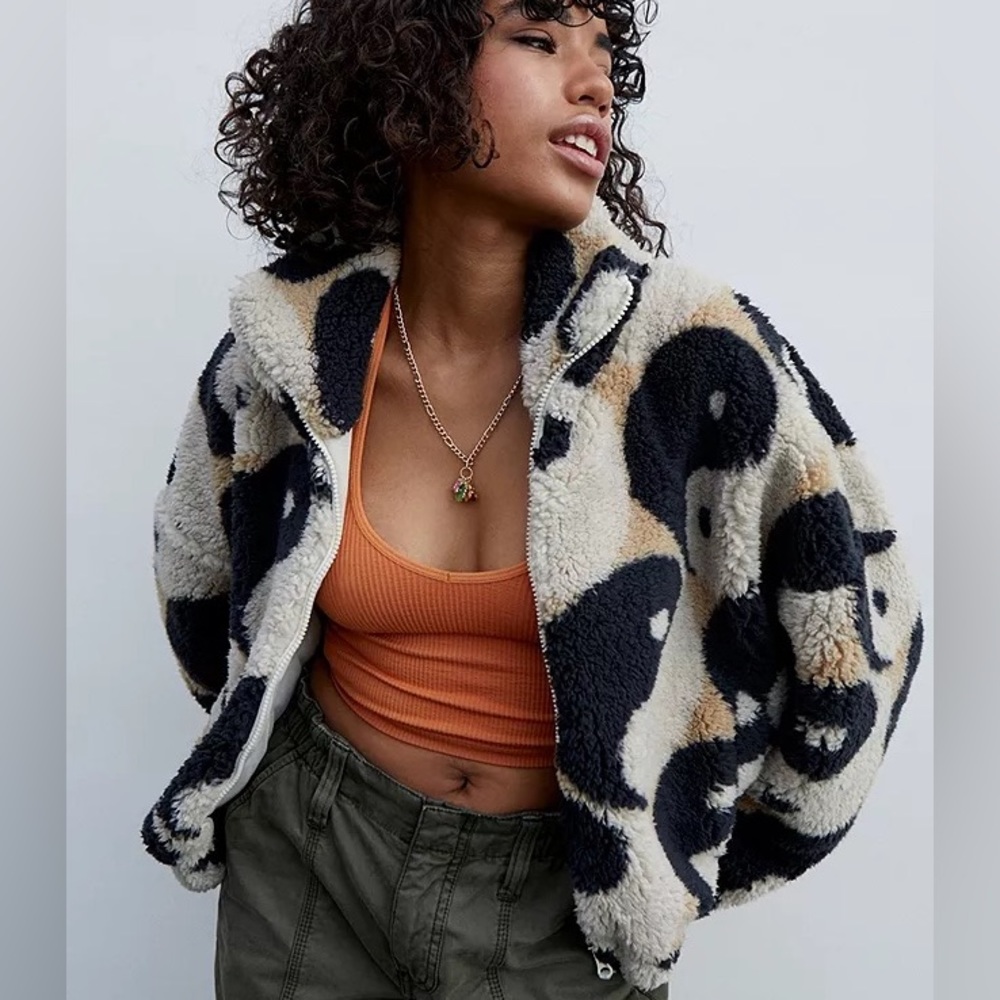 Urban Outfitters Yin Yang Fleece Teddy Jacket ☯️❤️✨
